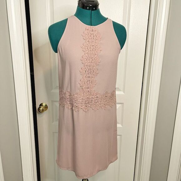 Leith Lace Crochet Sleeveless Slip Lightweight Unlined Knee Length Shift Dress - Picture 9 of 11